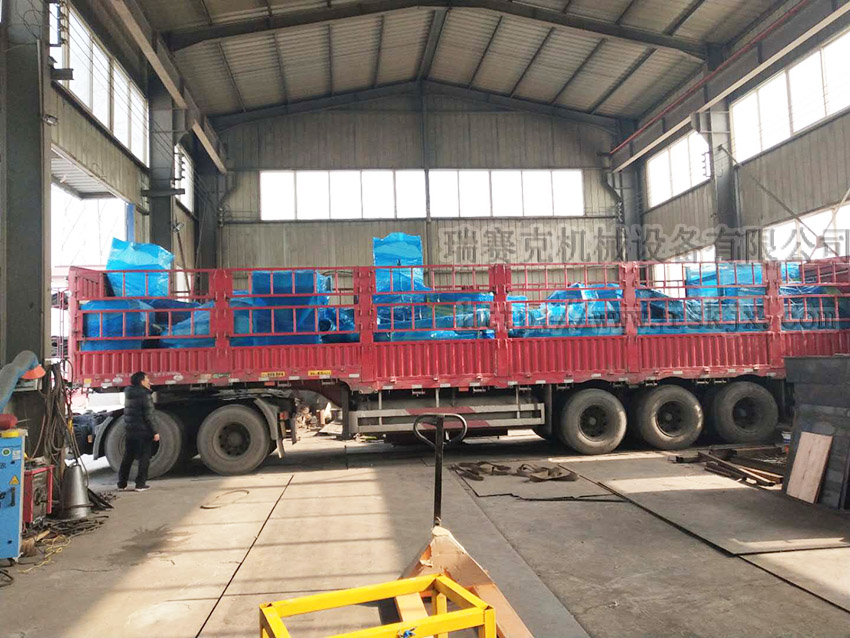 發(fā)貨現(xiàn)場圖