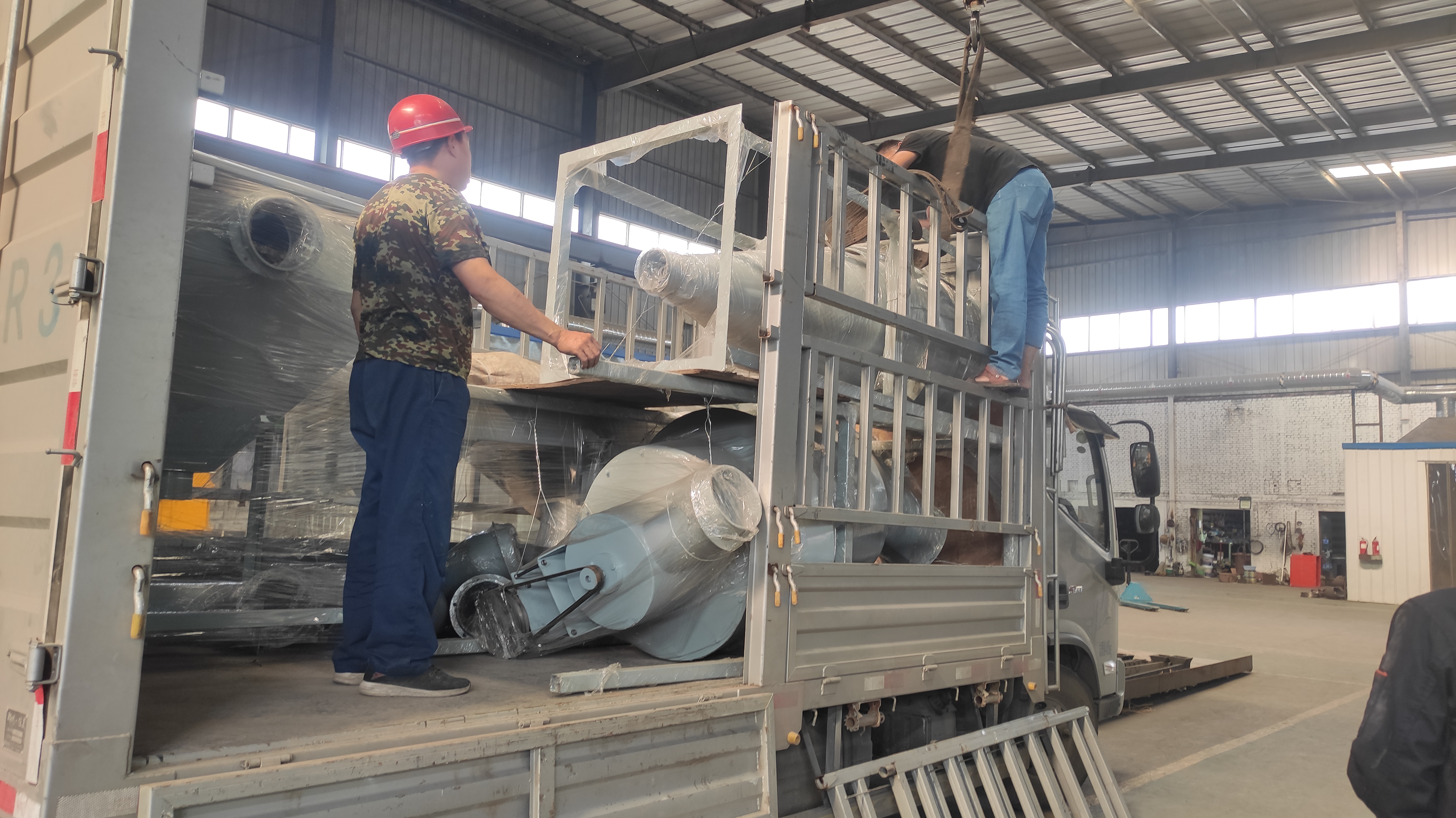 鋰離子電池破碎設(shè)備的“漂洋過?！钡挠涗?></div>
        <span id=