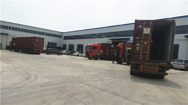 5箱貨柜等待裝車,忙碌而充實(shí)的一次國外發(fā)貨